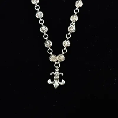 Silver Fleur De Lis Pendant Necklace Classic Chain Jewelry