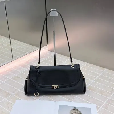 Black Leather Shoulder Bag Classic Style